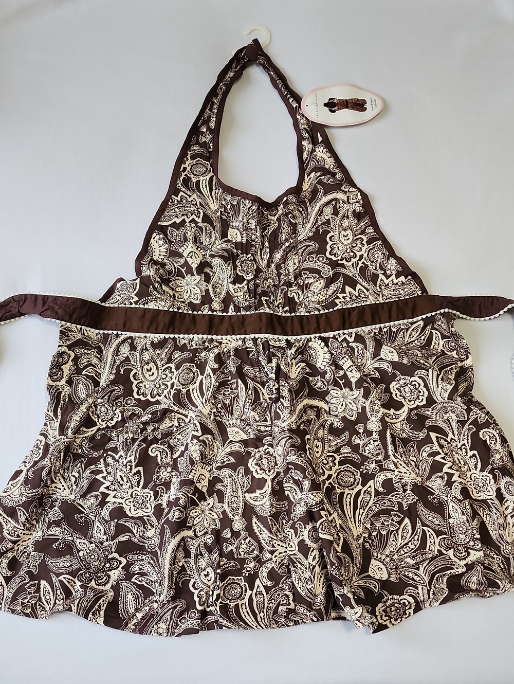 Brown & Cream Paisley Apron